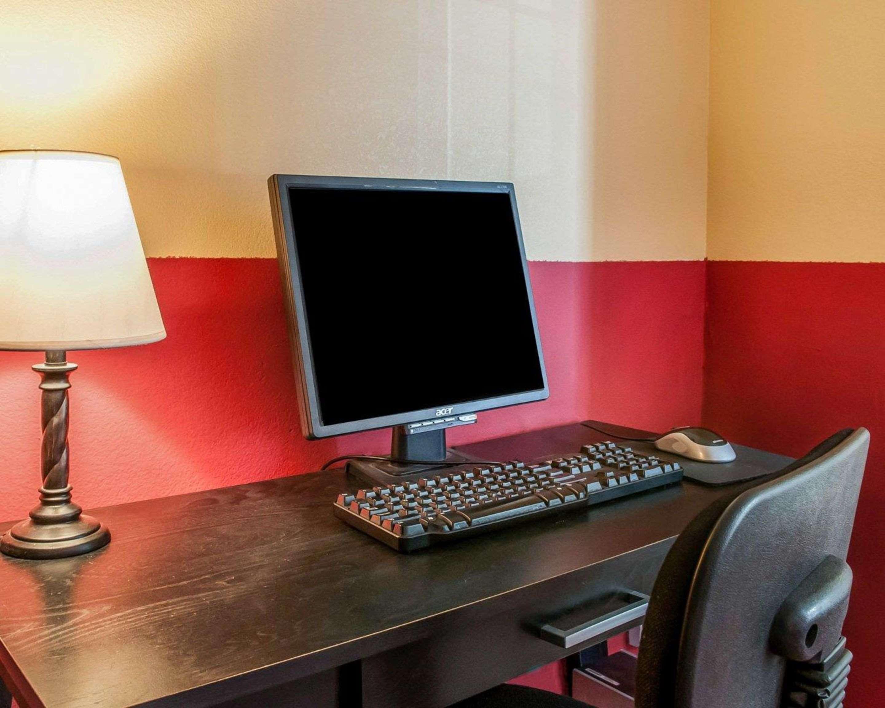 ホテル サバーバン エクステンディッド ステイ アルバカーキ エクステリア 写真